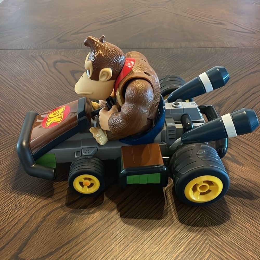 2013 Carrera RC Mario Kart 7 Donkey Kong Remote-Controlled Vehicle 1:16 Scale - Picture 7 of 17